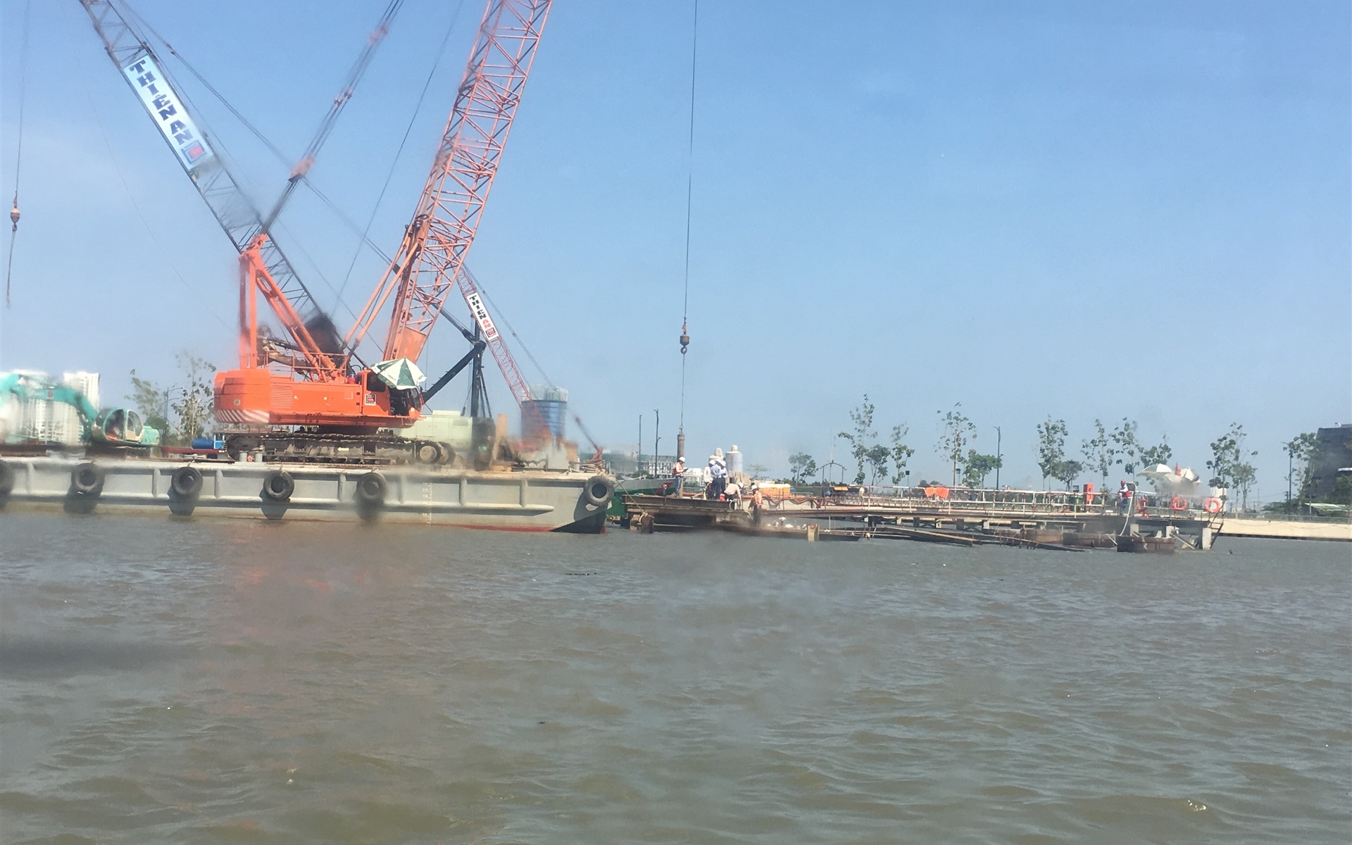 Hình ảnh thi công thực tế dự án cầu Thủ Thiêm 2. 