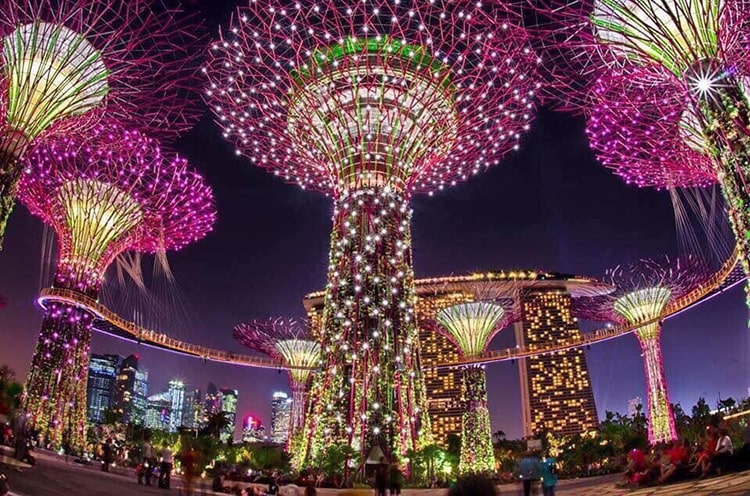 Hàng chục ngàn môi giới BĐS háo hức đón chờ Lễ ra quân dự án Vinhomes Grand Park ngày 22/6 Hàng chục ngàn môi giới BĐS háo hức đón chờ Lễ ra quân dự án Vinhomes Grand Park ngày 22/6